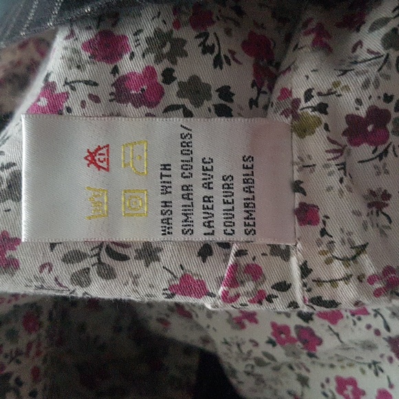 Revolution by Ricki’s Striped Outside Floral Inside Vest Women's Size 16 - Picture 6 of 12